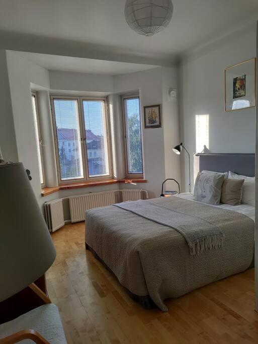 Top-floor Studio, Near Park & Sea, Great Transit Lejlighed Helsinki